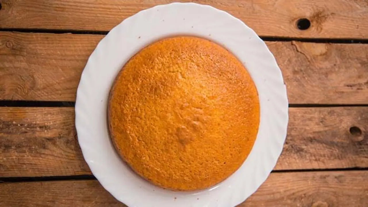 Vanilla Cake Recipe: Quick, easy and healthy dessert Vanilla Cake Recipe: Quick, easy and healthy dessert