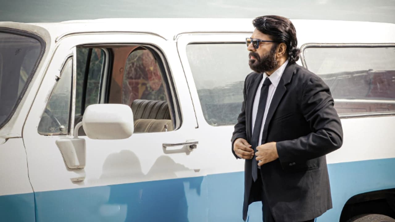 പോസിറ്റീവ് അഭിപ്രായം; ടിക്കറ്റ് ബുക്കിംഗില്‍ കുതിച്ച് 'ബസൂക്ക'