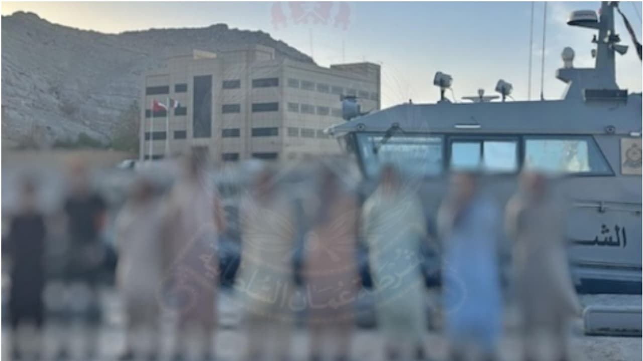 അനധികൃതമായി ഒമാനിലേക്ക് പ്രവേശിക്കാൻ ശ്രമിച്ച ഒമ്പത് വിദേശികൾ അറസ്റ്റിൽ അനധികൃതമായി ഒമാനിലേക്ക് പ്രവേശിക്കാൻ ശ്രമിച്ച ഒമ്പത് വിദേശികൾ അറസ്റ്റിൽ