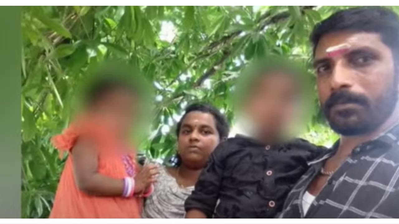 ഉപ്പുതറയിലെ നാലംഗ കുടുംബത്തിന്റെ ആത്മഹത്യ: കടബാധ്യത മൂലമെന്ന് പൊലീസ്; ആത്മഹത്യ കുറിപ്പ് ലഭിച്ചു ഉപ്പുതറയിലെ നാലംഗ കുടുംബത്തിന്റെ ആത്മഹത്യ: കടബാധ്യത മൂലമെന്ന് പൊലീസ്; ആത്മഹത്യ കുറിപ്പ് ലഭിച്ചു