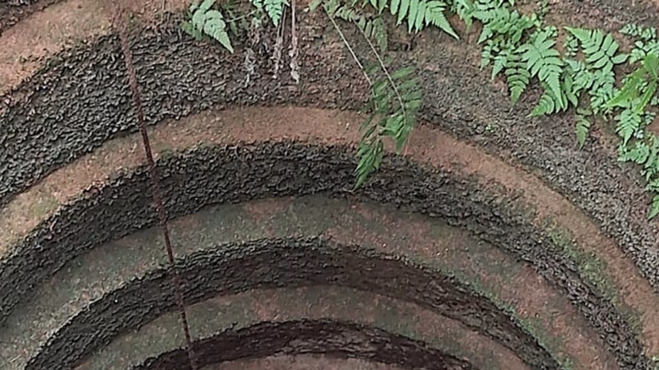 വടകരയിൽ കിണറ്റിൽ വീണ് അഞ്ചുവയസുകാരന് ദാരുണാന്ത്യം, കൂടെ വീണ മറ്റൊരു കുട്ടി അത്ഭുതകരമായി രക്ഷപ്പെട്ടു വടകരയിൽ കിണറ്റിൽ വീണ് അഞ്ചുവയസുകാരന് ദാരുണാന്ത്യം, കൂടെ വീണ മറ്റൊരു കുട്ടി അത്ഭുതകരമായി രക്ഷപ്പെട്ടു