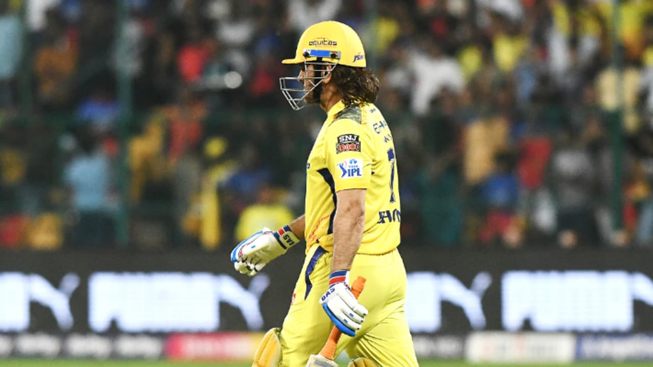 'തല'യുടെ തലയില്‍ വീണ്ടും ക്യാപ്റ്റന്‍റെ തൊപ്പി; ധോണിച്ചിറകില്‍ കരകയറാന്‍ സിഎസ്‌കെ, ടീമില്‍ മൊത്തം ആശങ്ക