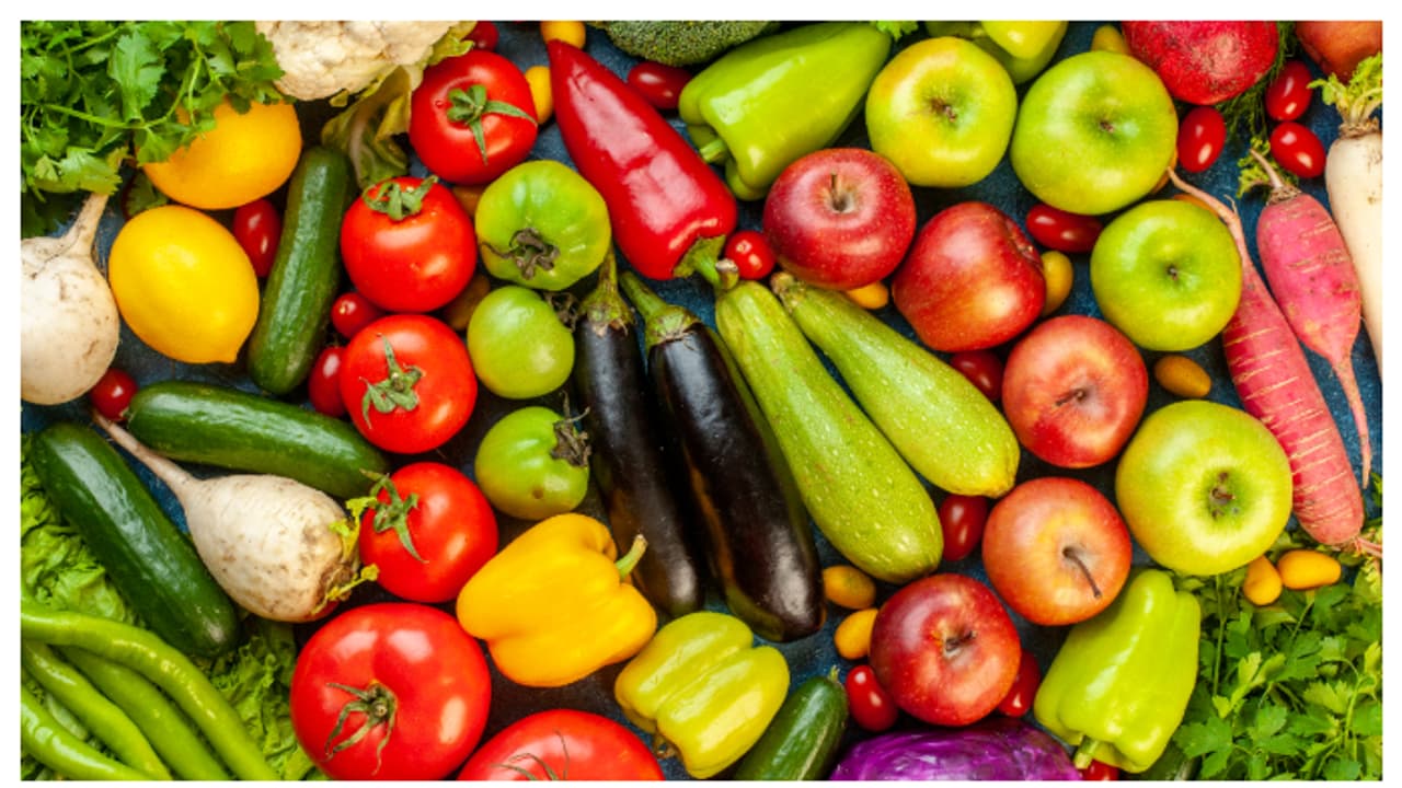 പച്ചക്കറിയും പഴവർഗ്ഗങ്ങളും കേടുവരാതെ സൂക്ഷിക്കാൻ ഇതാ ചില പൊടിക്കൈകൾ 