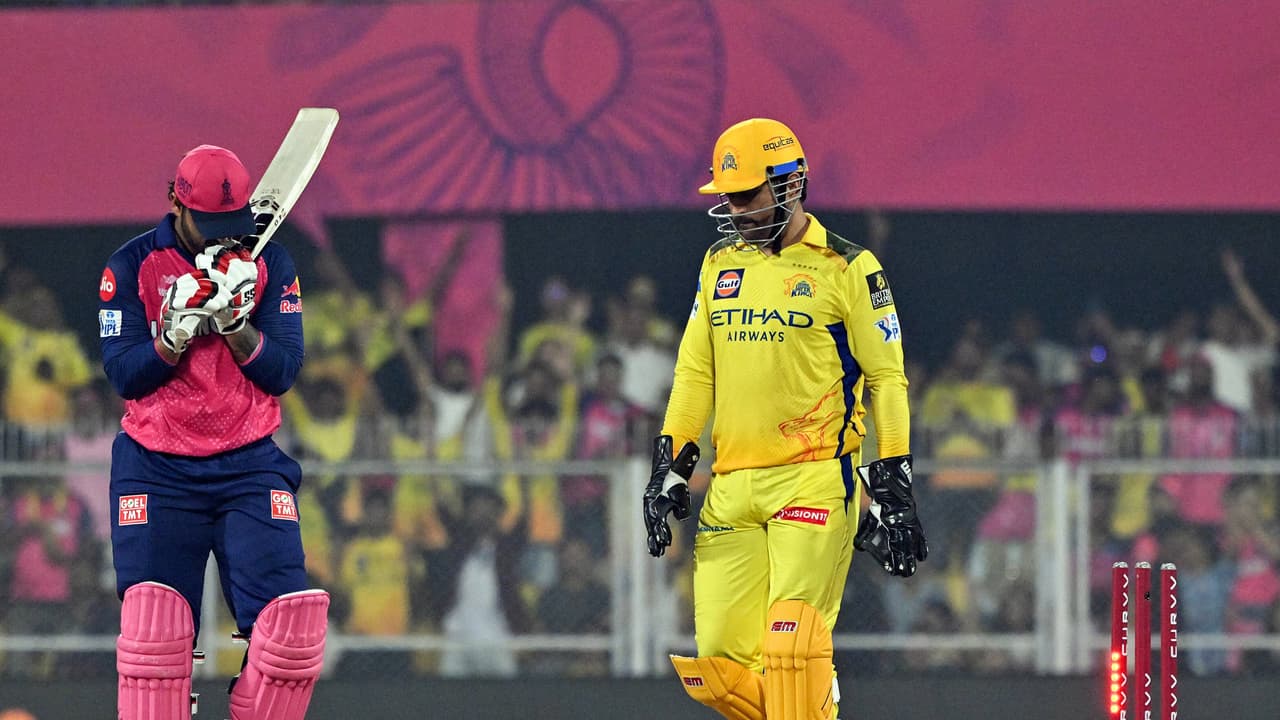 ಐಪಿಎಲ್ನಲ್ಲಿ ಯಾರೂ ಮಾಡದ ರೆಕಾರ್ಡ್ ಬರೆದ ಎಂ ಎಸ್ ಧೋನಿ! ಐಪಿಎಲ್ನಲ್ಲಿ ಯಾರೂ ಮಾಡದ ರೆಕಾರ್ಡ್ ಬರೆದ ಎಂ ಎಸ್ ಧೋನಿ!