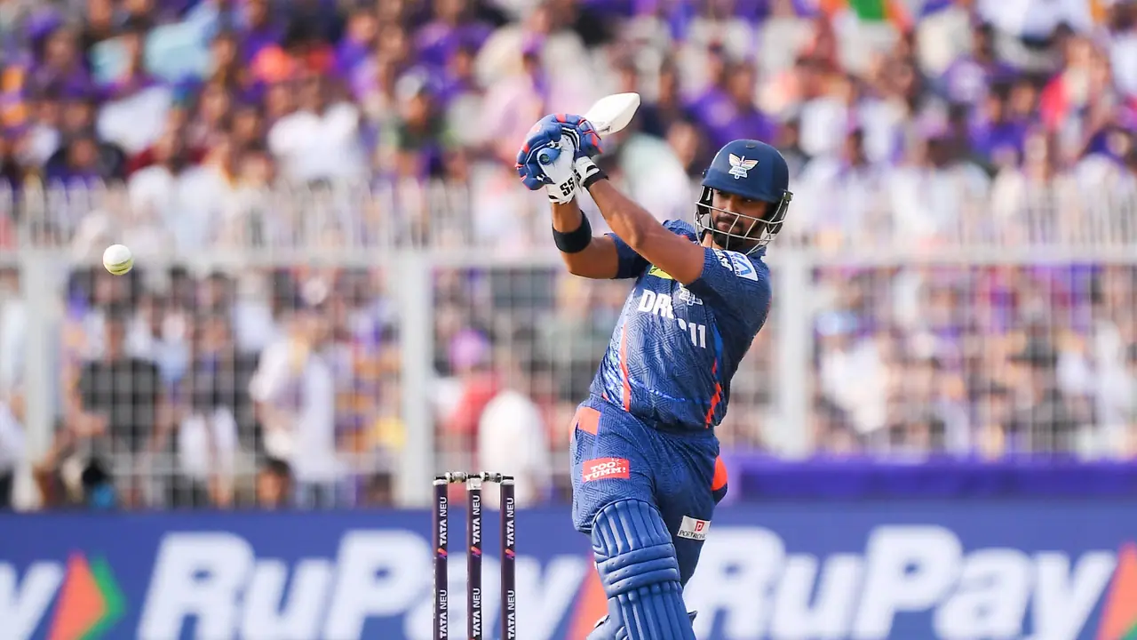 ശ്രേയസ് ആദ്യ പത്തില്‍ നിന്ന് പുറത്ത്; ഓറഞ്ച് ക്യാപ്പിനുള്ള പോരില്‍ തിരിച്ചുവരവ് നടത്തി പുരാനും മാര്‍ഷും