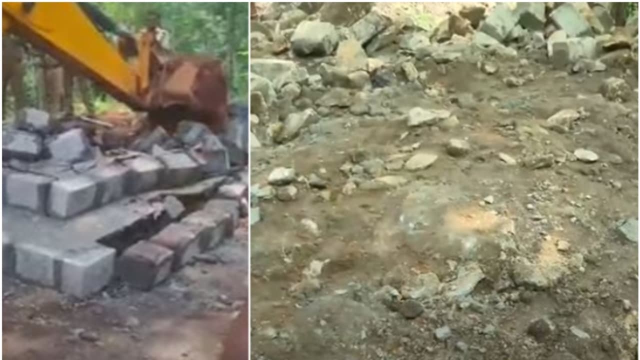 സംരക്ഷിത വനമേഖലയെന്ന് വനംവകുപ്പ്; തൊടുപുഴ തൊമ്മൻകുത്തിൽ സ്ഥാപിച്ച കുരിശ് പൊളിച്ചുമാറ്റി, നിഷേധിച്ച് ഭാരവാഹികൾ