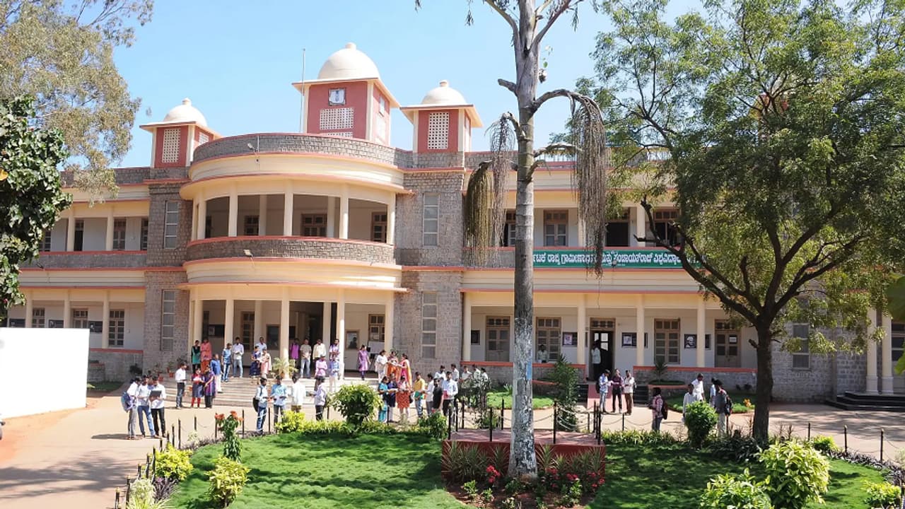 ಗದಗ ಗ್ರಾಮೀಣ ವಿವಿಗೆ ಸಾರಥಿಯೂ ಇಲ್ಲ, ದುಡ್ಡೂ ಇಲ್ಲ: ಸರ್ಕಾರದಿಂದ ಅಲ್ಪಸ್ವಲ್ಪ ಅನುದಾನ