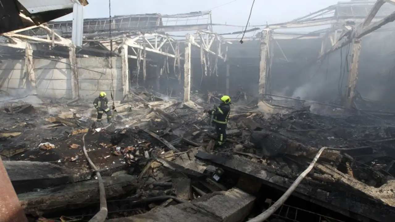 ഓശാന ദിനത്തിൽ യുക്രൈനിലെ റഷ്യൻ മിസൈൽ ആക്രമണം; മരണ സംഖ്യ 34 ആയി, 110 പേർക്ക് പരിക്ക് ഓശാന ദിനത്തിൽ യുക്രൈനിലെ റഷ്യൻ മിസൈൽ ആക്രമണം; മരണ സംഖ്യ 34 ആയി, 110 പേർക്ക് പരിക്ക്