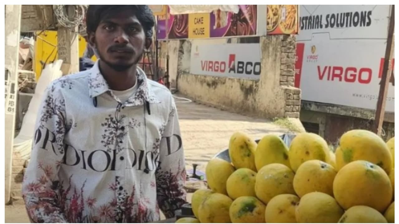 400 രൂപയുടെ മാമ്പഴം വാങ്ങി, പണം കൊടുക്കാതെ കച്ചവടക്കാരനെ 200 മീറ്ററോളം കാറില്‍ വലിച്ചിഴച്ചു, സംഭവം ദില്ലിയിൽ