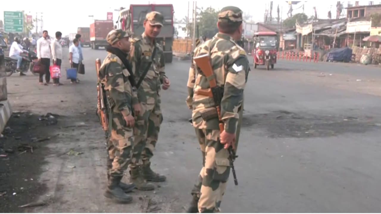 വഖഫ് നിയമഭേദഗതിക്കെതിരായ പ്രതിഷേധം: ബംഗാളിൽ സ്ഥിതി നിയന്ത്രണ വിധേയം; പൊലീസ് ഇടപെടാൻ വൈകിയെന്ന് തൃണമൂൽ