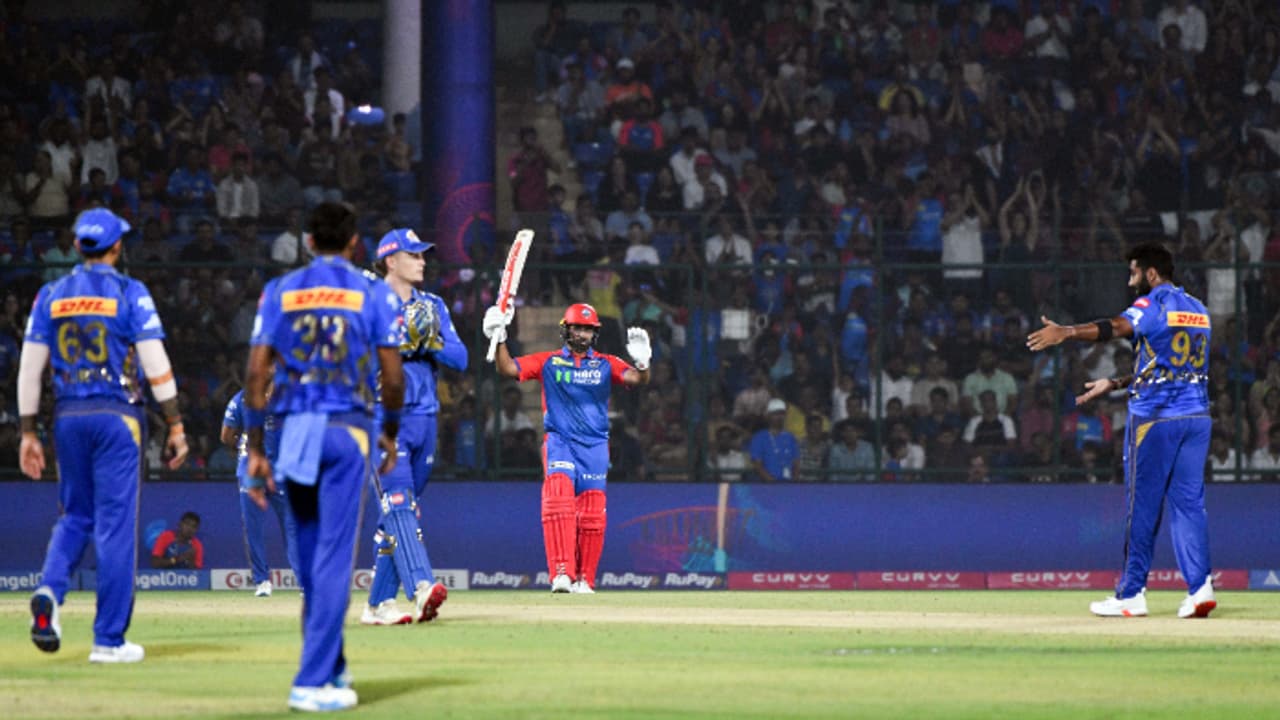 തെറ്റ് ബുമ്രയുടെ ഭാഗത്തോ? കരുണ്‍ നായരുമായി വമ്പന്‍ ഉടക്ക്; നോക്കുകുത്തിയായി രോഹിത് ശര്‍മ്മ! റിയാക്ഷന്‍ വൈറല്‍