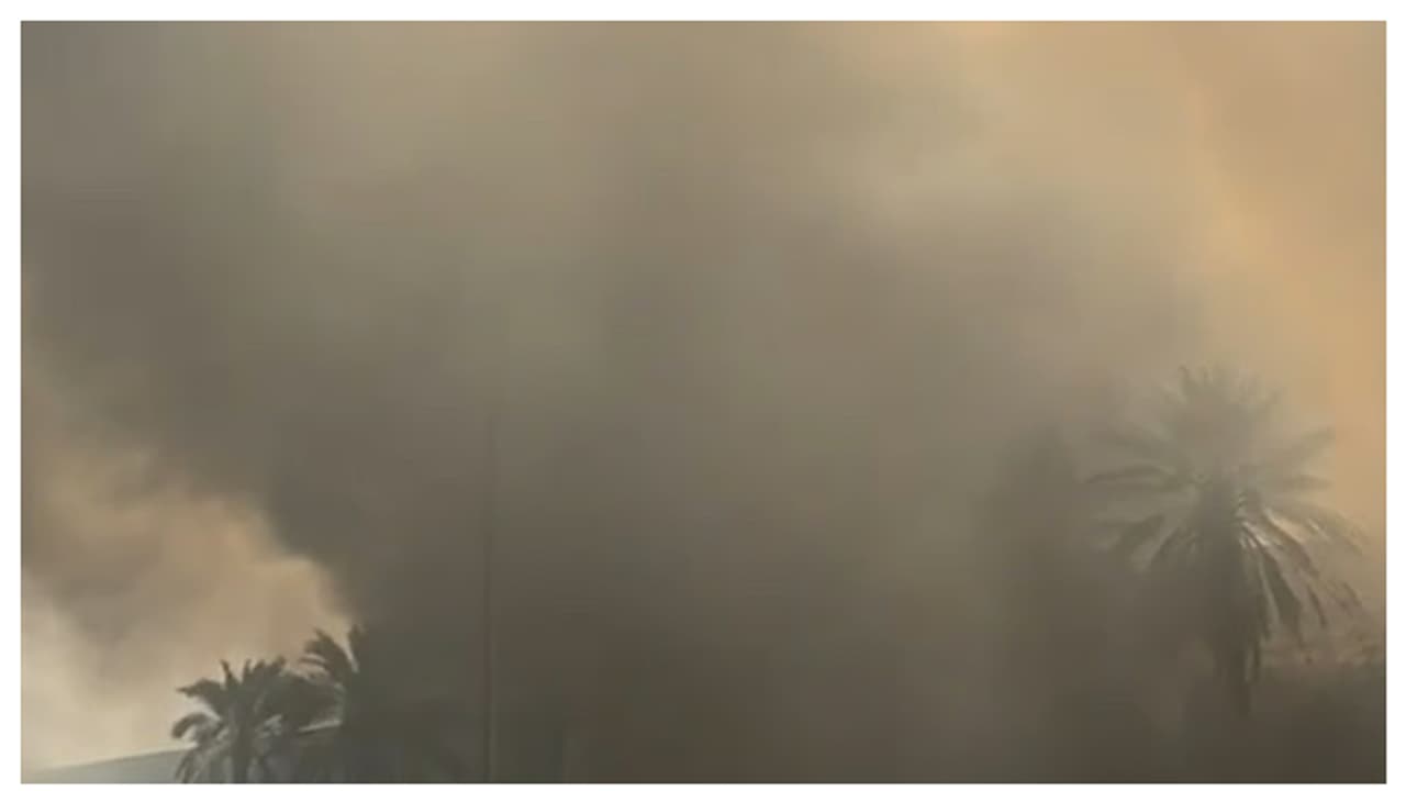 ഷാര്‍ജയിലും അല്‍ ഐനിലും തീപിടിത്തം, വൻ നാശനഷ്ടം