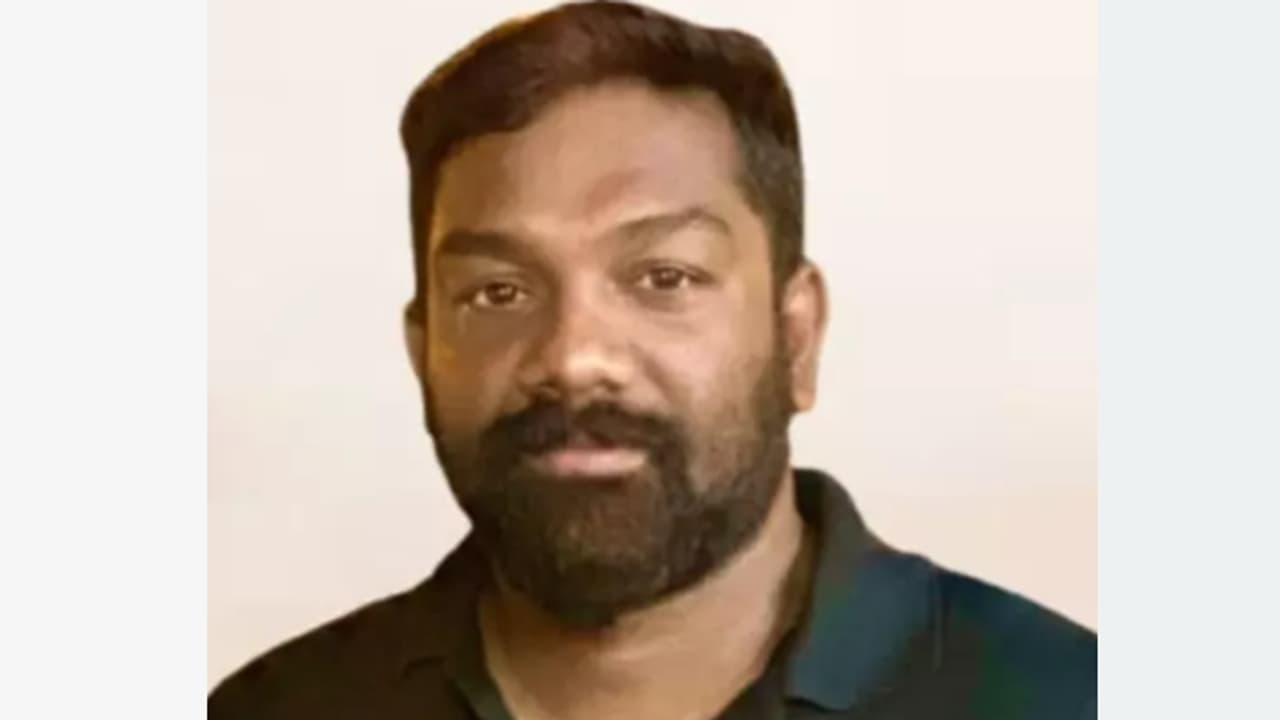 വാഹനം ഒട്ടകത്തിലിടിച്ച് അപകടം, പരിക്കേറ്റ് ചികിത്സയിലിരുന്ന പ്രവാസി മലയാളി മരിച്ചു വാഹനം ഒട്ടകത്തിലിടിച്ച് അപകടം, പരിക്കേറ്റ് ചികിത്സയിലിരുന്ന പ്രവാസി മലയാളി മരിച്ചു