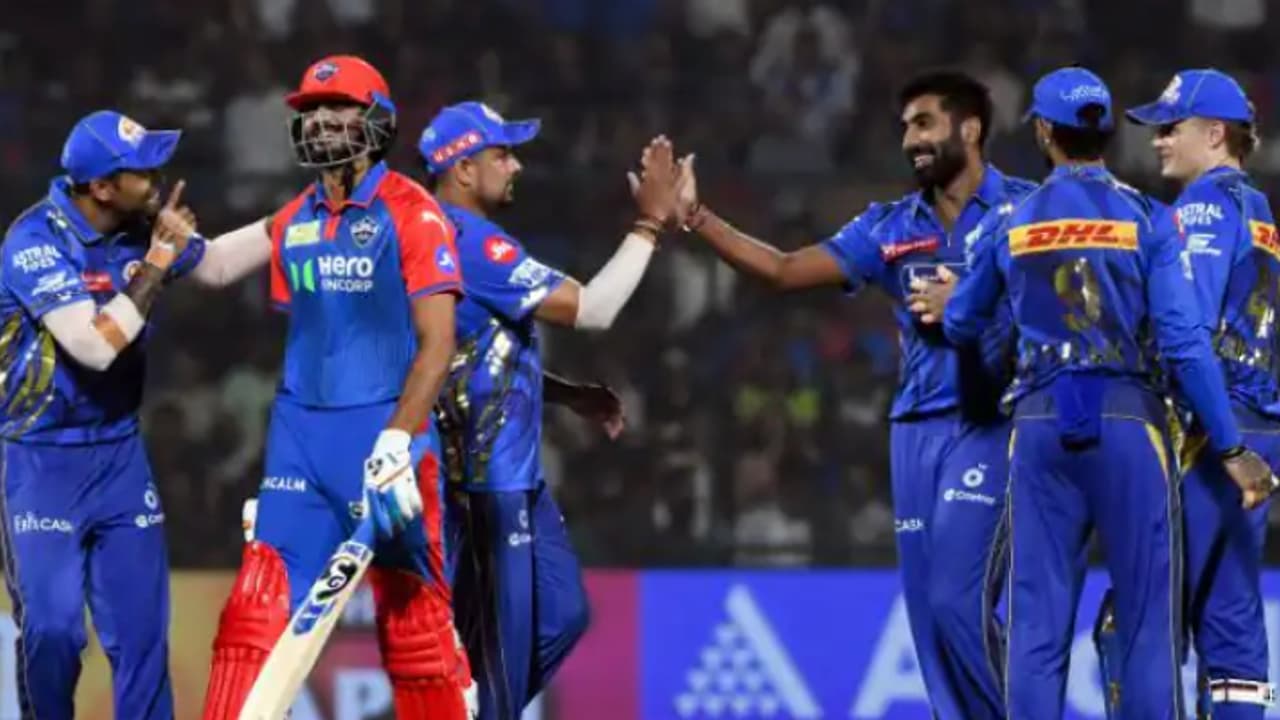 അക്‌സർ പട്ടേലിനെതിരെ ബിസിസിഐ നടപടി; കനത്ത പിഴ ചുമത്തി