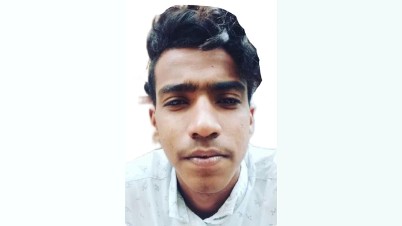 സ്പീഡ് ബ്രെയ്ക്കറിൽ തെന്നി, ഡിവൈഡറിൽ ഇടിച്ച് ബൈക്ക് മറിഞ്ഞു, ബെംഗലൂരുവിൽ മലയാളി യുവാവിന് ദാരുണാന്ത്യം സ്പീഡ് ബ്രെയ്ക്കറിൽ തെന്നി, ഡിവൈഡറിൽ ഇടിച്ച് ബൈക്ക് മറിഞ്ഞു, ബെംഗലൂരുവിൽ മലയാളി യുവാവിന് ദാരുണാന്ത്യം