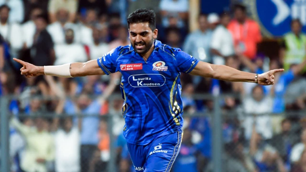 പവര് പ്ലേ മുതലെടുത്ത് ചെന്നൈ, അരങ്ങേറ്റം കളറാക്കി ആയുഷ് മാത്രെ! പിന്നാലെ വിക്കറ്റ് നഷ്ടം പവര് പ്ലേ മുതലെടുത്ത് ചെന്നൈ, അരങ്ങേറ്റം കളറാക്കി ആയുഷ് മാത്രെ! പിന്നാലെ വിക്കറ്റ് നഷ്ടം