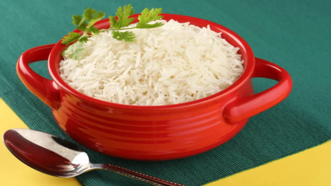 white rice தினமும் அரிசி சோறு சாப்பிடுபவரா நீங்கள்? இதை மறக்காம ஃபாலோ பண்ணுங்க!