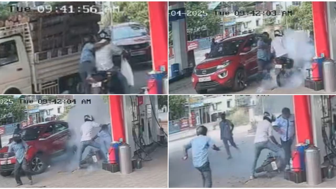 സംഭവം തൃശൂരിൽ, ബൈക്കിൽ പടക്കമുള്ളത് ശ്രദ്ധിച്ചില്ല! പെട്രോൾ അടിക്കാൻ പമ്പിൽ കയറിയപ്പോൾ പൊട്ടിത്തെറിച്ചു സംഭവം തൃശൂരിൽ, ബൈക്കിൽ പടക്കമുള്ളത് ശ്രദ്ധിച്ചില്ല! പെട്രോൾ അടിക്കാൻ പമ്പിൽ കയറിയപ്പോൾ പൊട്ടിത്തെറിച്ചു