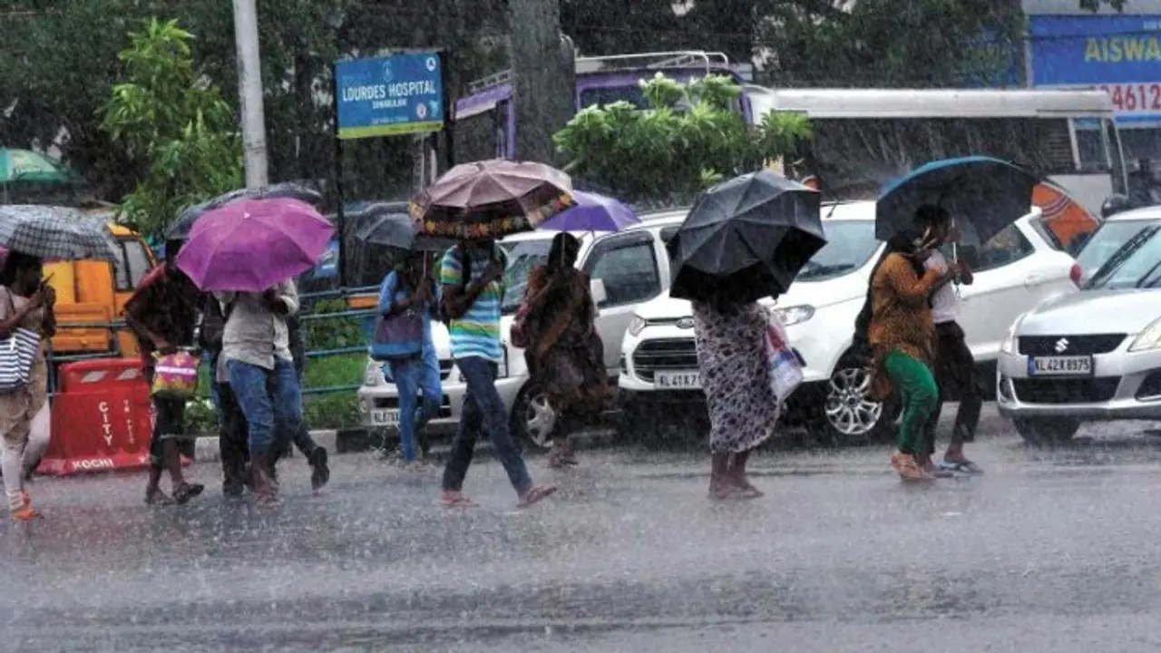 ഇത്ര നേരത്തെ എത്തുന്നത് 15 വർഷത്തിന് ശേഷം; കേരളത്തിൽ കാലവർഷം എത്തിയതായി സ്ഥിരീകരണം 