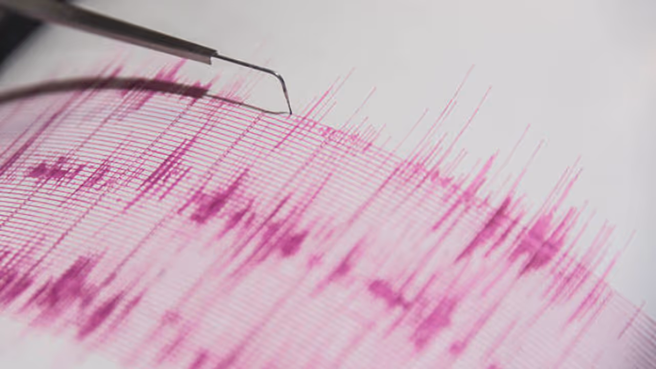 J K: Mild earthquake of magnitude 2.4 jolts Kishtwar