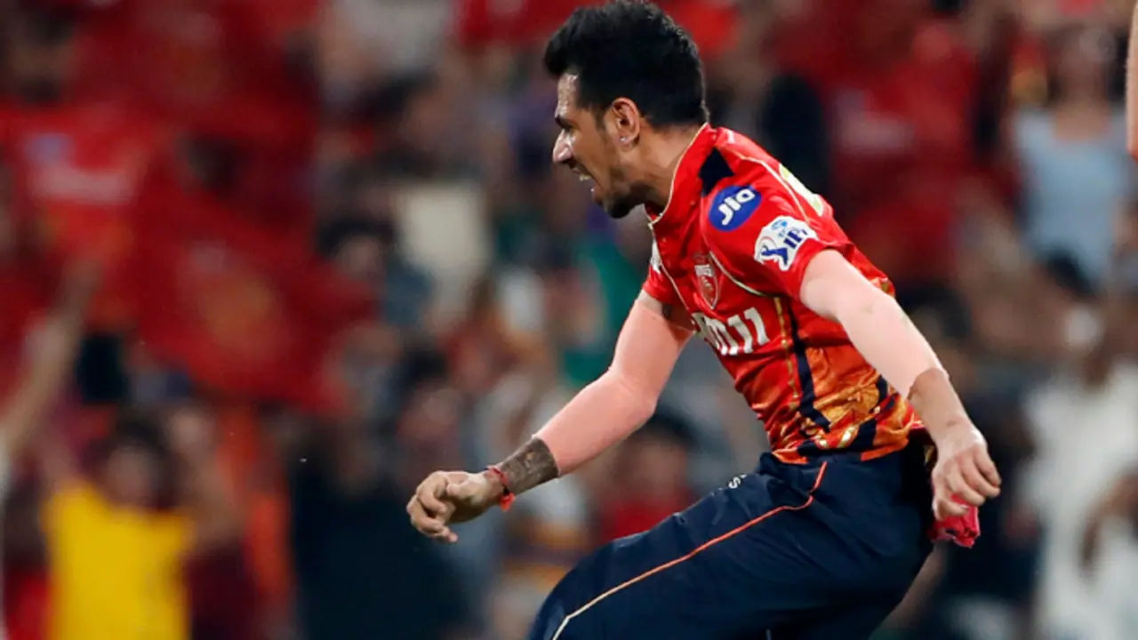 IPL 2025 CSK vs PBKS : ఒకే ఒక్క ఓవర్ తో ... ఐదు అరుదైన రికార్డులు సృష్టించిన చాహల్ IPL 2025 CSK vs PBKS : ఒకే ఒక్క ఓవర్ తో ... ఐదు అరుదైన రికార్డులు సృష్టించిన చాహల్