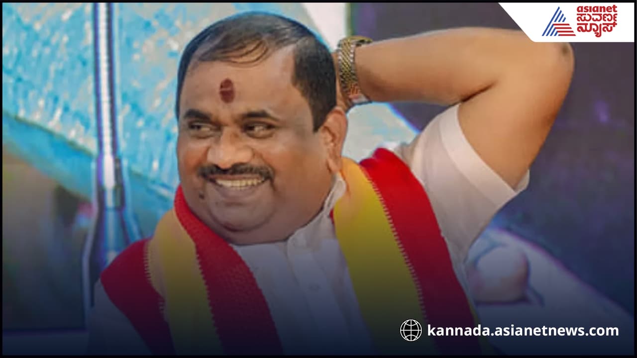 ಮಕ್ಕಳು ವಿದೇಶದಲ್ಲಿ ಓದೋ ಬಗ್ಗೆ ಕರವೇ ನಾರಾಯಣ ಗೌಡ್ರು ಹೇಳಿದ್ದೇನು? ಮಕ್ಕಳು ವಿದೇಶದಲ್ಲಿ ಓದೋ ಬಗ್ಗೆ ಕರವೇ ನಾರಾಯಣ ಗೌಡ್ರು ಹೇಳಿದ್ದೇನು?