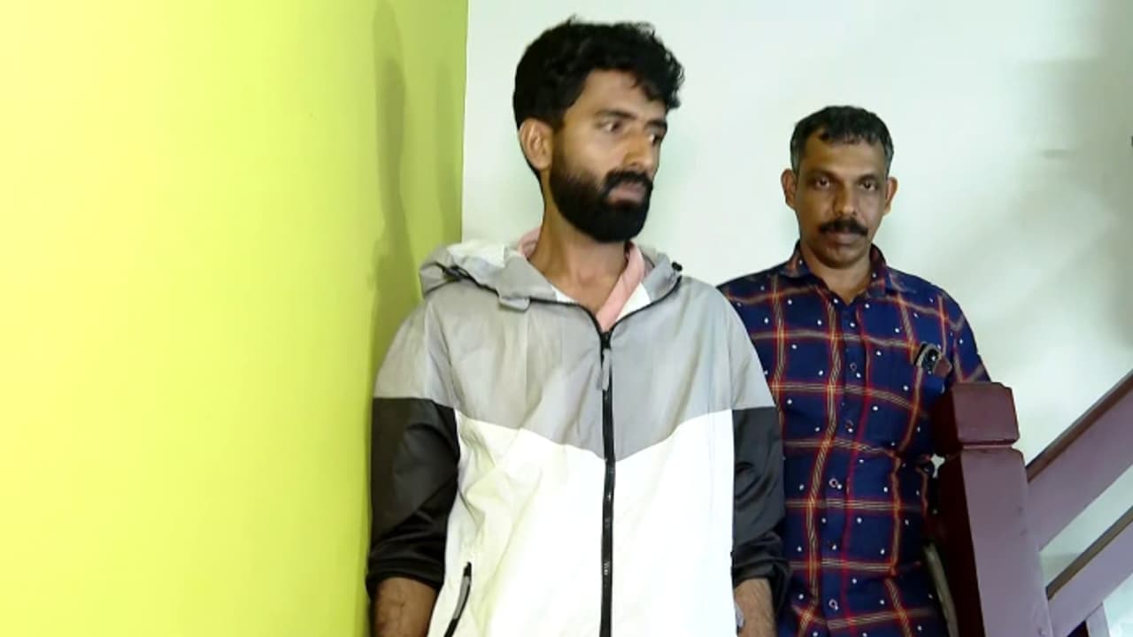 ഗസറ്റഡ് ഓഫീസറുടെ കഞ്ചാവ് കൃഷി: 'ജതിൻ കഞ്ചാവ് വിത്തുകൾ എത്തിച്ചത് രാജസ്ഥാനിൽ നിന്ന്', ​കൂടുതൽ വിവരങ്ങൾ പുറത്ത്