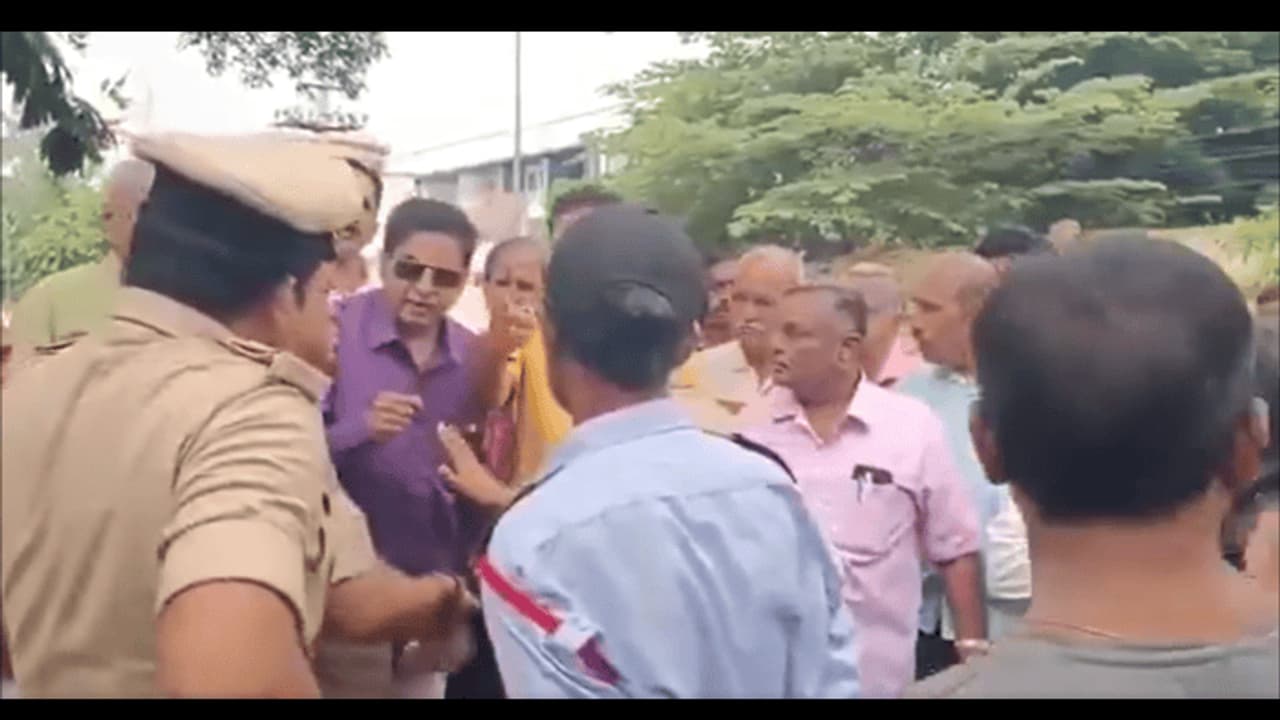 Sacred thread removal at CET centre sparks outrage in Shivamogga (Watch)
