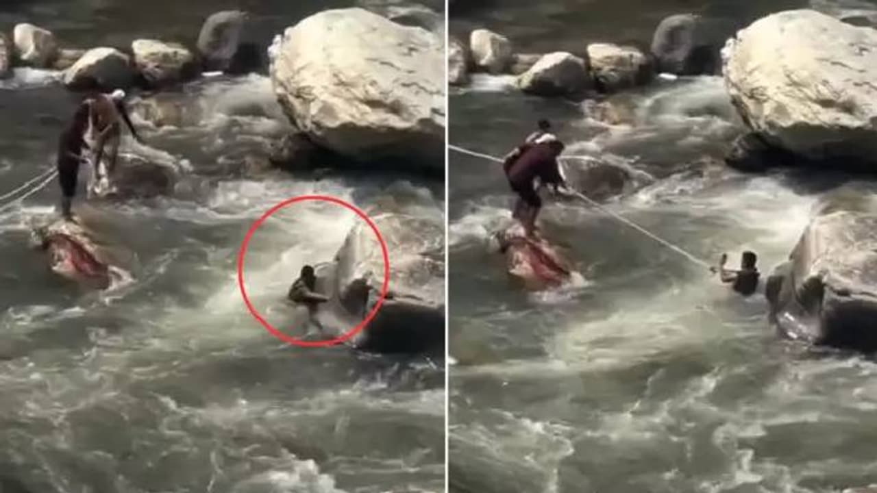 നടുക്കുന്ന ദൃശ്യങ്ങൾ; രക്ഷപ്പെട്ടത് തലനാരിഴയ്ക്ക്, സെൽഫി എടുക്കുന്നതിനിടെ യുവാവ് നദിയിൽ വീണു