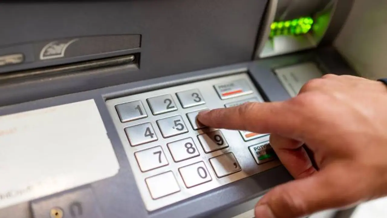 എടിഎം കാർഡ് എടുക്കാൻ മറന്നെന്ന പേടി വേണ്ട, കാർഡില്ലാതെയും പണം പിൻവലിക്കാം 