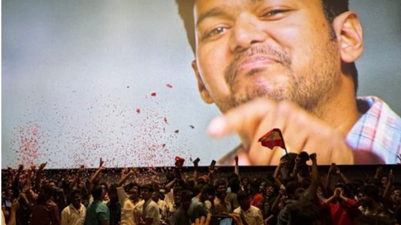 20 വര്ഷം പഴക്കമുള്ള പടം, വീണ്ടുമിറങ്ങിയപ്പോള് ബോക്സ് ഓഫീസില് ദളപതി തരംഗം, വൻ കളക്ഷൻ 20 വര്ഷം പഴക്കമുള്ള പടം, വീണ്ടുമിറങ്ങിയപ്പോള് ബോക്സ് ഓഫീസില് ദളപതി തരംഗം, വൻ കളക്ഷൻ