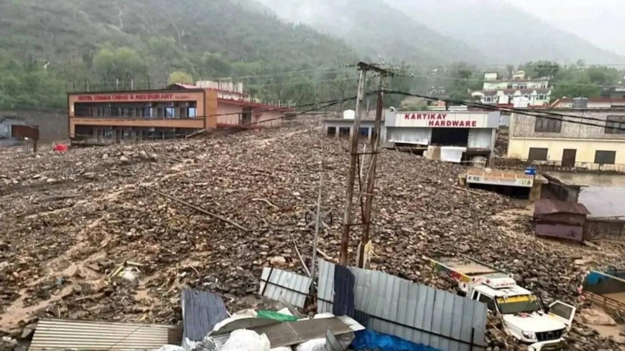 3 dead, dozens of homes damaged as heavy rain triggers deadly landslides on Jammu Srinagar highway (Videos)