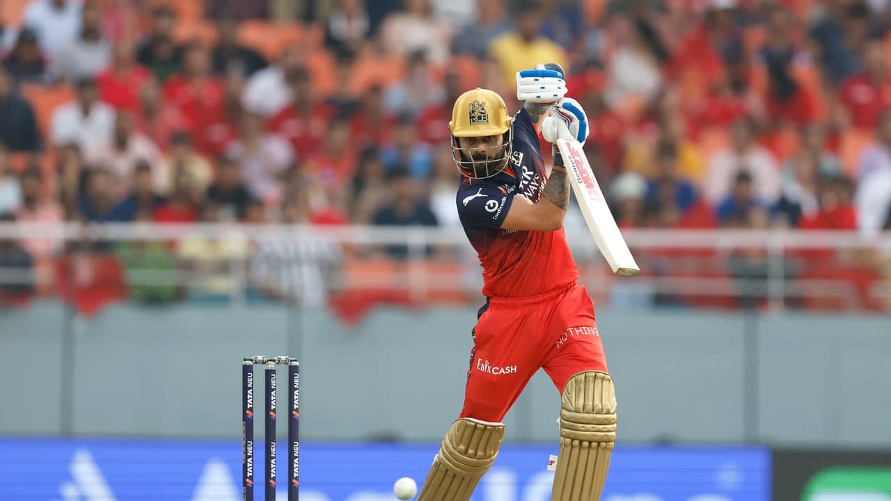 ചിന്നസ്വാമിയില് കിട്ടിയത് മുല്ലാന്പൂരില് തിരിച്ചുകൊടുത്ത് ആര്സിബി; പഞ്ചാബിനെതിരെ ഏഴ് വിക്കറ്റ് ജയം ചിന്നസ്വാമിയില് കിട്ടിയത് മുല്ലാന്പൂരില് തിരിച്ചുകൊടുത്ത് ആര്സിബി; പഞ്ചാബിനെതിരെ ഏഴ് വിക്കറ്റ് ജയം