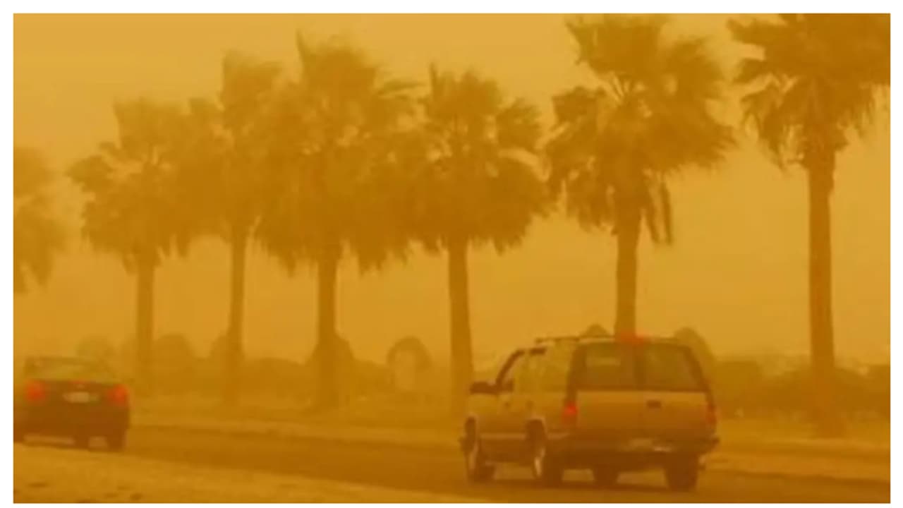 ഈ വർഷം കുവൈത്തിൽ പൊടിക്കാറ്റ് വർധിക്കുമെന്ന് മുന്നറിയിപ്പ് ഈ വർഷം കുവൈത്തിൽ പൊടിക്കാറ്റ് വർധിക്കുമെന്ന് മുന്നറിയിപ്പ്