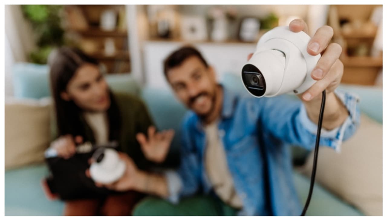 ഭർത്താവിന്‍റെ അവിഹിതം പിടികൂടാന്‍ ഒളിക്യാമറ വച്ചു, പിന്നാലെ ദൃശ്യങ്ങൾ പൊതുഇടത്ത് പങ്കുവച്ചു, കേസ് 