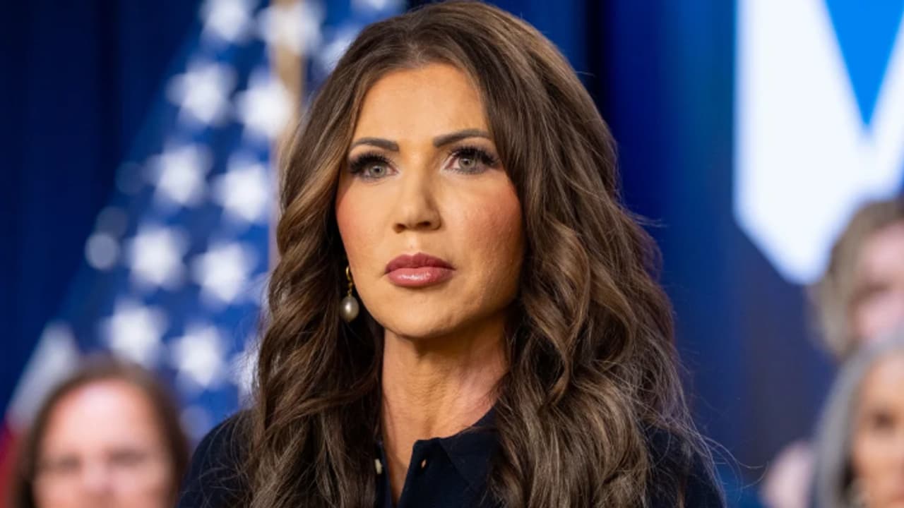 ലോകത്തെ ഞെട്ടിച്ച മോഷണം: ഉദ്യോഗസ്ഥ വലയം ഭേദിച്ച് കള്ളൻ; അമേരിക്കയുടെ ആഭ്യന്തര സുരക്ഷാ സെക്രട്ടറിയുടെ ബാഗ് പോയി