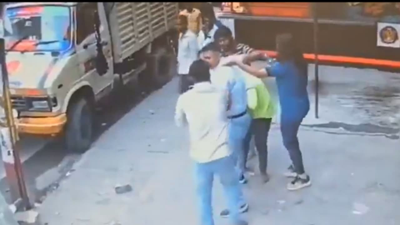 Bengaluru IAF officer, biker clash snowballs into language row; new CCTV footage adds twist