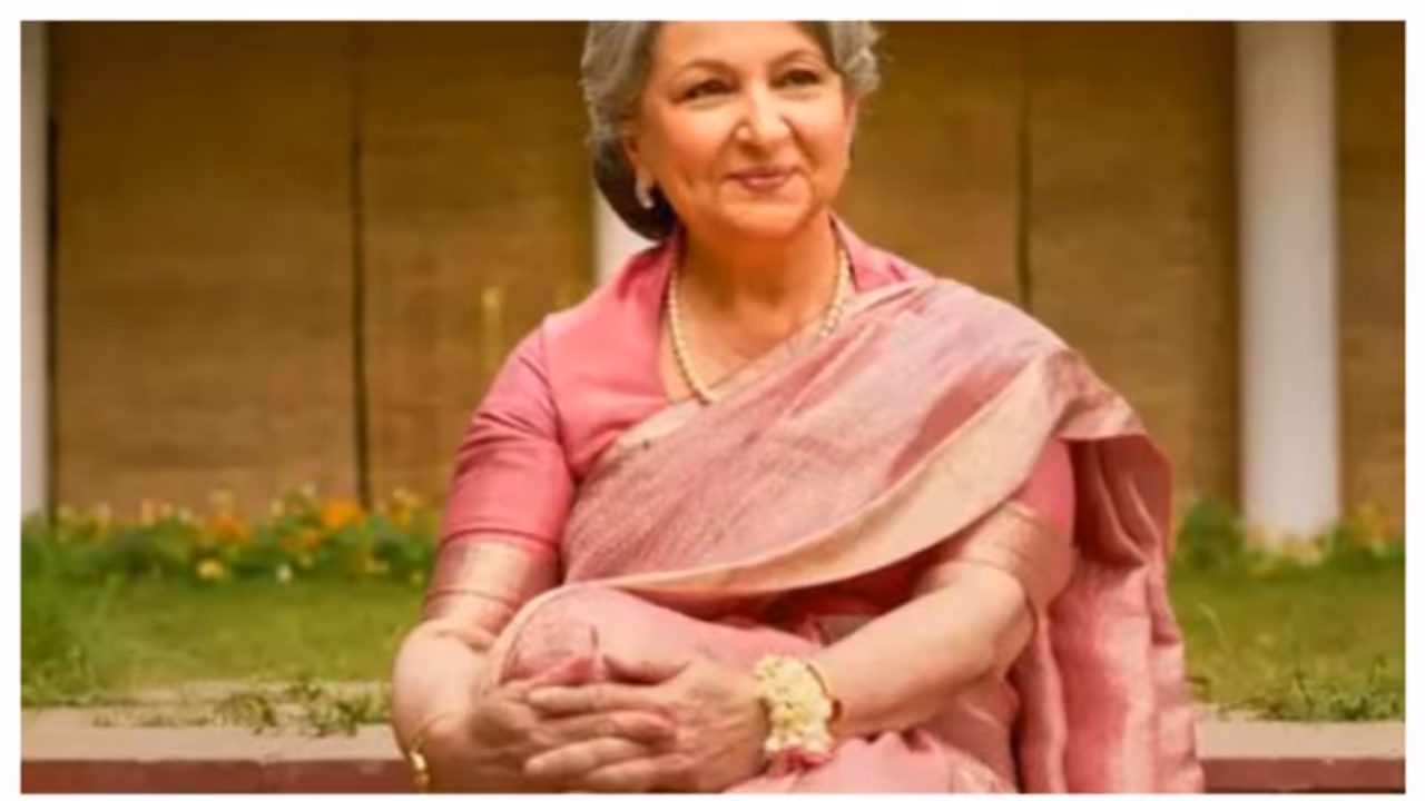 നടി ഷർമിള ടാഗോറിനെ ബാധിച്ചിരുന്ന സീറോ സ്റ്റേജ് ശ്വാസകോശ ക്യാൻസറിനെ കുറിച്ചറിയാം, ലക്ഷണങ്ങൾ എന്തൊക്കെ? നടി ഷർമിള ടാഗോറിനെ ബാധിച്ചിരുന്ന സീറോ സ്റ്റേജ് ശ്വാസകോശ ക്യാൻസറിനെ കുറിച്ചറിയാം, ലക്ഷണങ്ങൾ എന്തൊക്കെ?