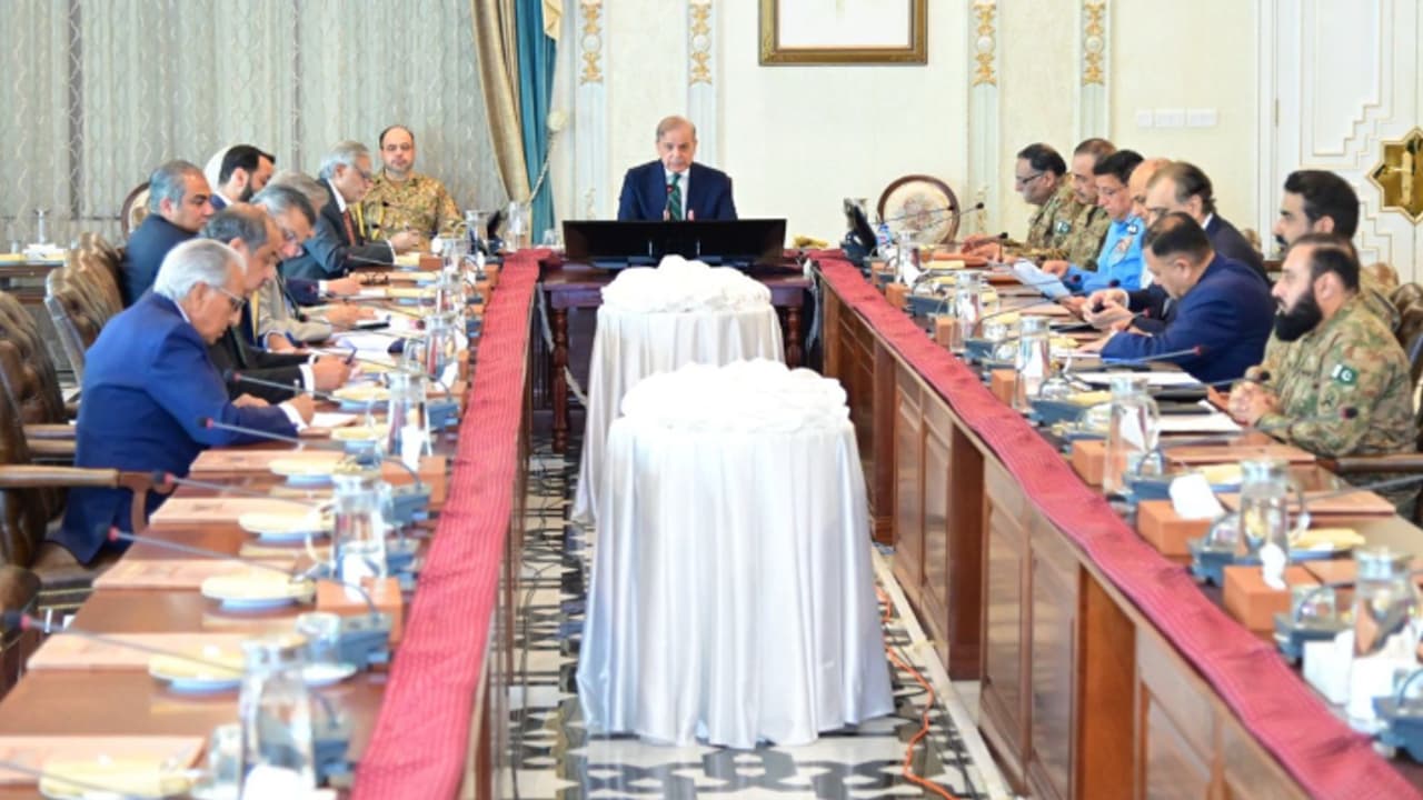 പഹൽഗാം ഭീകരാക്രമണം; സിന്ധു നദീജല കരാർ ലംഘിക്കുന്നത് യുദ്ധമായി കണക്കാക്കുമെന്ന് പാകിസ്ഥാൻ, 'തിരിച്ചടിയുണ്ടാകും' പഹൽഗാം ഭീകരാക്രമണം; സിന്ധു നദീജല കരാർ ലംഘിക്കുന്നത് യുദ്ധമായി കണക്കാക്കുമെന്ന് പാകിസ്ഥാൻ, 'തിരിച്ചടിയുണ്ടാകും'