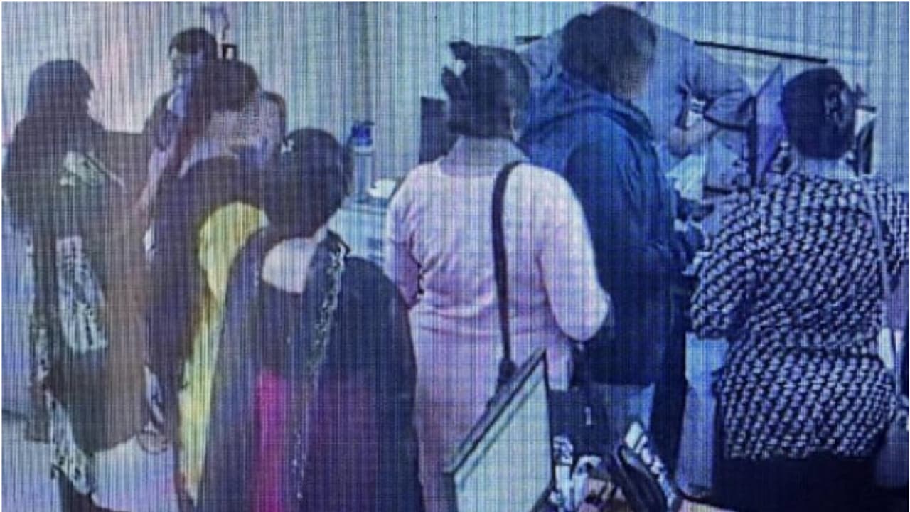 ഹോം കെയർ സർവീസ് ജോലി വാഗ്ദാനം ചെയ്ത് തട്ടിപ്പ്, ആറ് ഇന്ത്യൻ വനിതകൾക്ക് തുണയായി എംബസി ഹോം കെയർ സർവീസ് ജോലി വാഗ്ദാനം ചെയ്ത് തട്ടിപ്പ്, ആറ് ഇന്ത്യൻ വനിതകൾക്ക് തുണയായി എംബസി