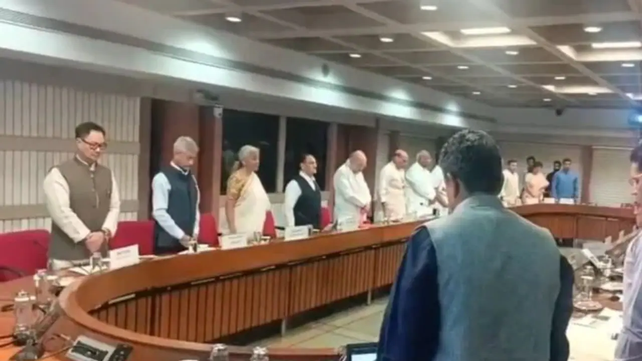 பஹல்காம் சம்பவம்! டெல்லியில் அனைத்துக்கட்சி கூட்டம்! என்ன முடிவு எடுக்கப்பட்டது? 