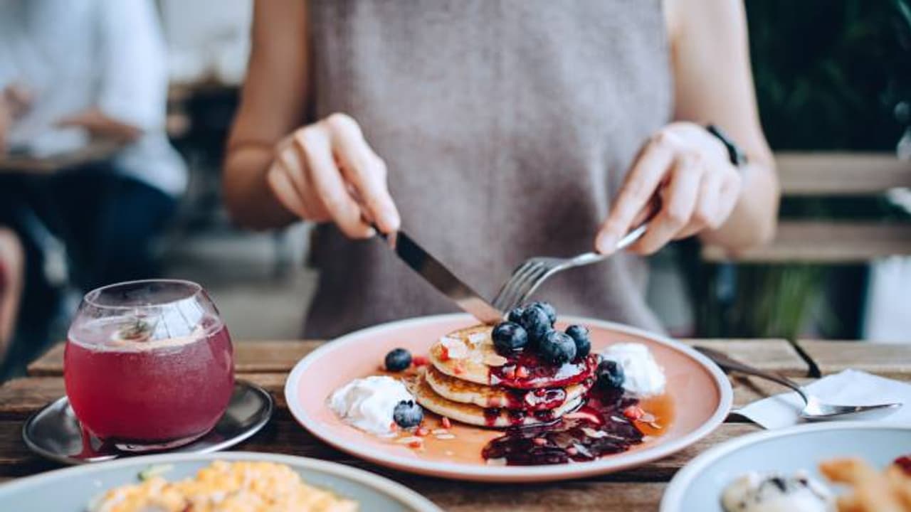 10 വർഷമായി, ഒരുനേരം പോലും പാചകം ചെയ്യാറില്ല, എല്ലാ ദിവസവും ഭക്ഷണം ഹോട്ടലില്‍ നിന്നെന്ന് യുവതി 