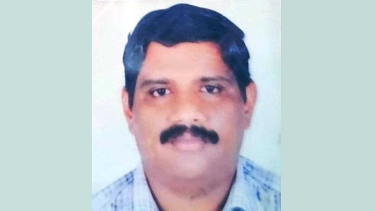 റിയാദിലെ താമസസ്ഥലത്ത് മരിച്ച കണ്ണൂർ സ്വദേശിയുടെ മൃതദേഹം നാട്ടിലെത്തിച്ചു റിയാദിലെ താമസസ്ഥലത്ത് മരിച്ച കണ്ണൂർ സ്വദേശിയുടെ മൃതദേഹം നാട്ടിലെത്തിച്ചു