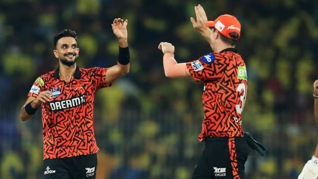 SRH ने टॉस जीतकर गेंदबाजी चुनी SRH ने टॉस जीतकर गेंदबाजी चुनी