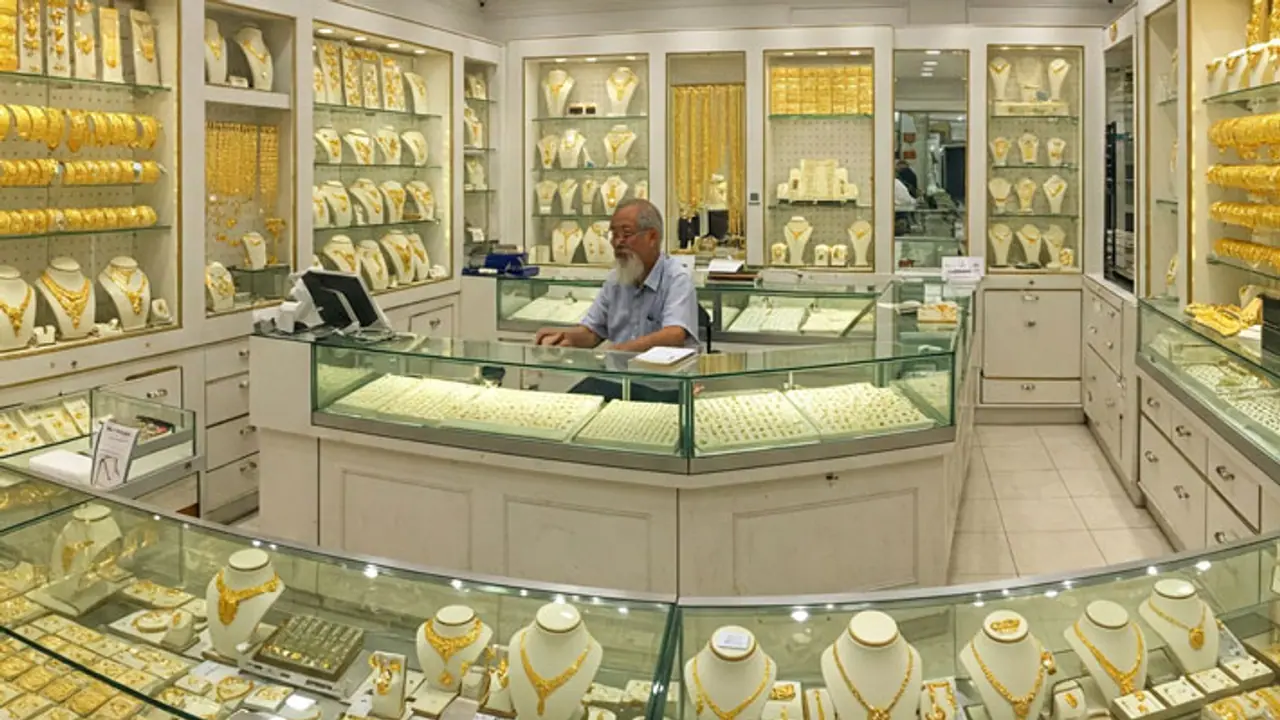 അക്ഷയ തൃതീയക്ക് സ്വർണത്തിൽ നിക്ഷേപമായാലോ? ഡിജിറ്റൽ ഗോൾഡ് അല്ലെങ്കിൽ ഇടിഎഫ് ഏതാണ് മികച്ചത് ?