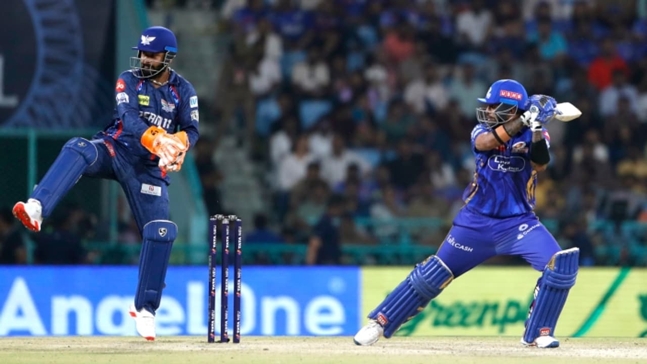 മധ്യനിര ദുർബലം, പൂരാൻ തന്നെ ആശ്രയം; മുംബൈയെ പൂട്ടുമോ ലക്നൗ മധ്യനിര ദുർബലം, പൂരാൻ തന്നെ ആശ്രയം; മുംബൈയെ പൂട്ടുമോ ലക്നൗ