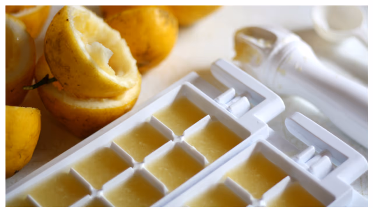 ഐസ് ട്രേ 'ഐസ്' ഉണ്ടാക്കാൻ മാത്രമല്ല ഇങ്ങനെയും ഉപയോഗിക്കാം ഐസ് ട്രേ 'ഐസ്' ഉണ്ടാക്കാൻ മാത്രമല്ല ഇങ്ങനെയും ഉപയോഗിക്കാം