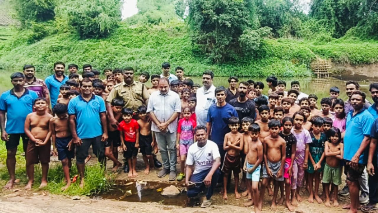 വയനാട്ടിൽ ലഹരിക്കെതിരെ പ്രതിരോധം നീന്തൽ പരിശീലനത്തിലൂടെ 