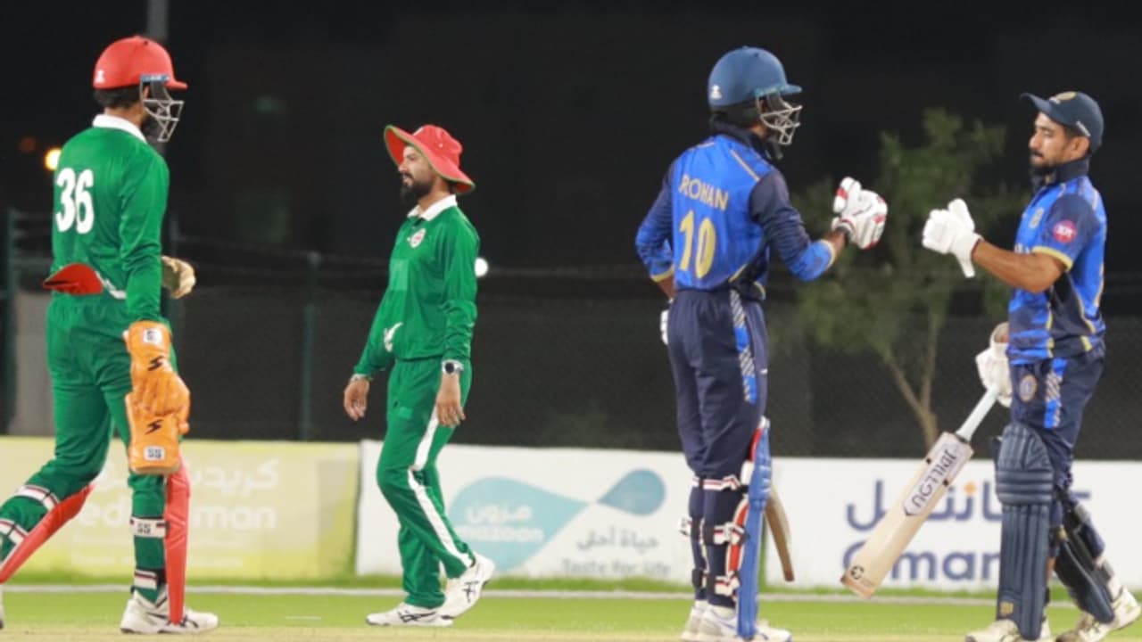 ബാറ്റിംഗ് പാളി, അവസാന ഏകദിനത്തിൽ ഒമാനെനെതിരെ കേരളത്തിന് തോൽവി, പരമ്പര സമനിലയിൽ ബാറ്റിംഗ് പാളി, അവസാന ഏകദിനത്തിൽ ഒമാനെനെതിരെ കേരളത്തിന് തോൽവി, പരമ്പര സമനിലയിൽ