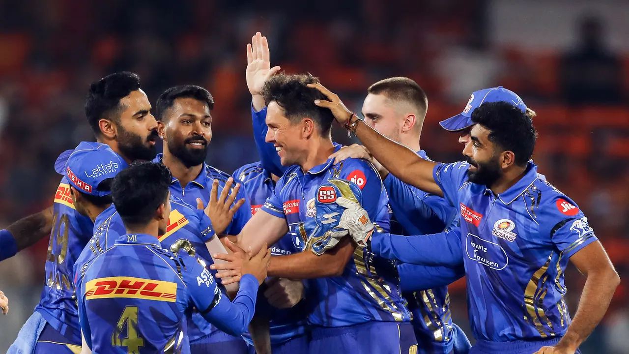 ராஜஸ்தானை சுருட்டி டேபிள் டாப்க்கு முன்னேறிய மும்பை இந்தியன்ஸ்!